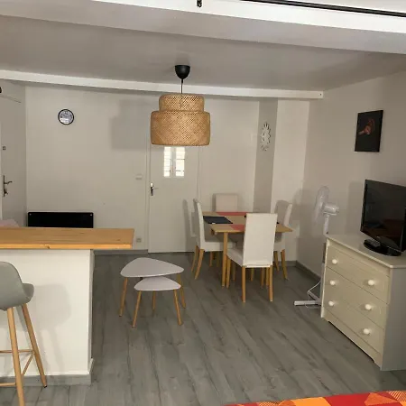 Appartement Complet, Hyper Centre D'Auxerre. Exterior photo